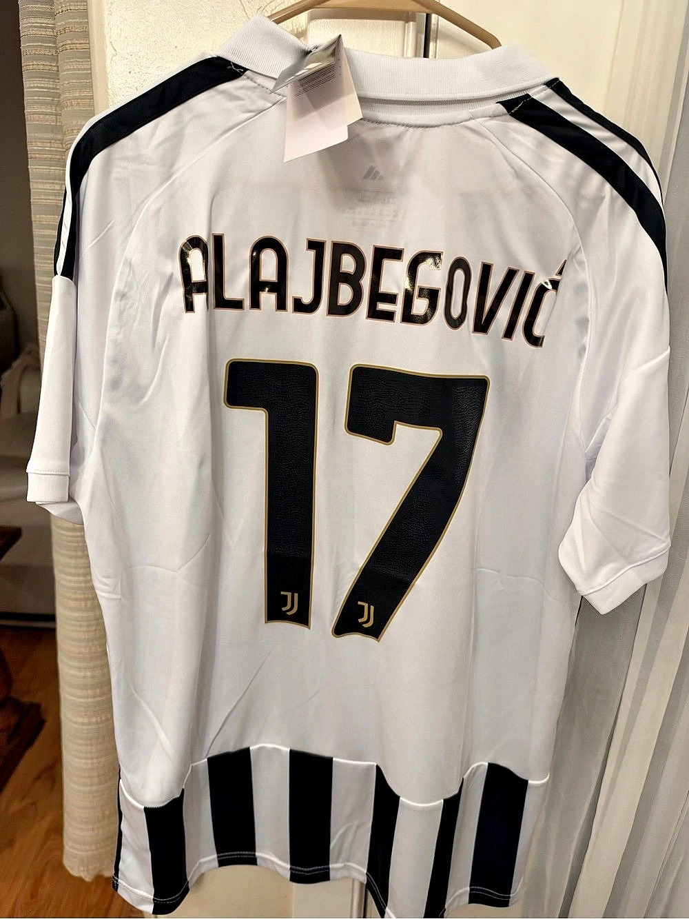 adidas Juventus 2026/27 Home Soccer jersey Alajbegovic #17 fits XL
